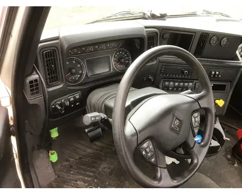 INTERNATIONAL LT625 Cab