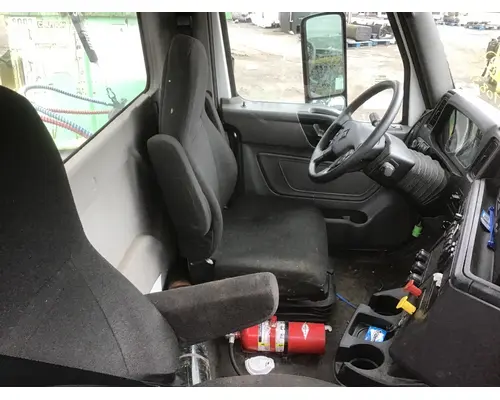 INTERNATIONAL LT625 Cab