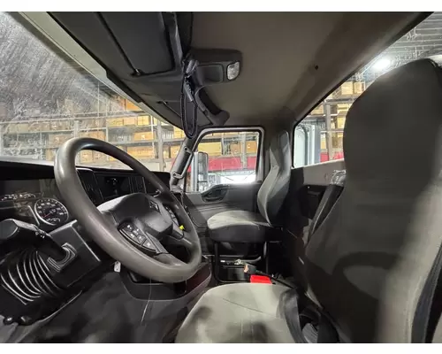 INTERNATIONAL LT625 Cab
