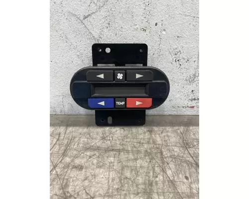 INTERNATIONAL LT625 Climate Control