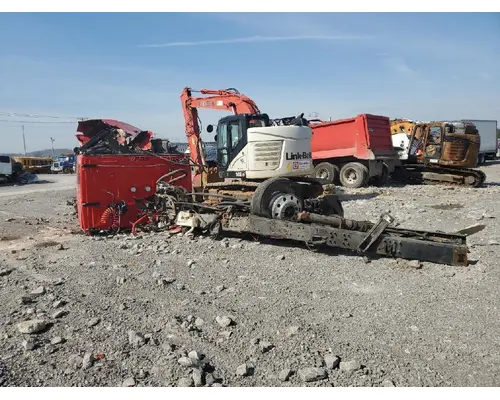 INTERNATIONAL LT625 Complete Vehicle