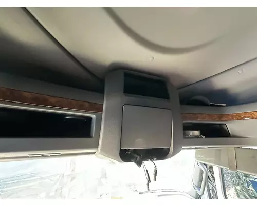 INTERNATIONAL LT625 Console