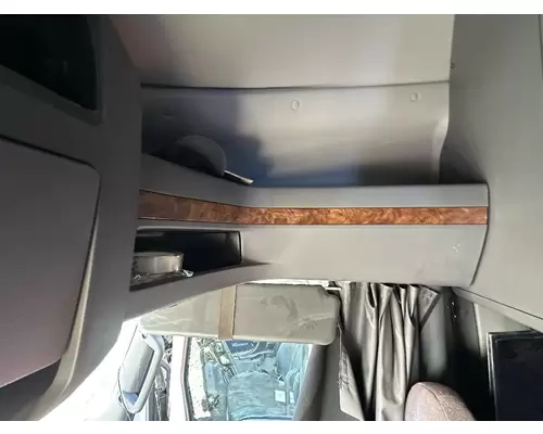 INTERNATIONAL LT625 Console