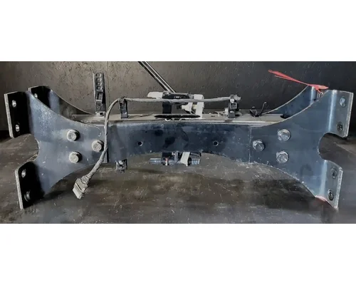 INTERNATIONAL LT625 Crossmember