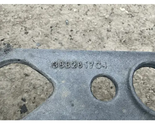 INTERNATIONAL LT625 Crossmember