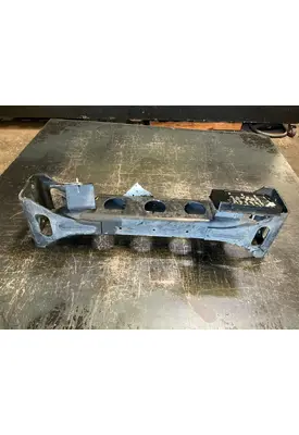 INTERNATIONAL LT625 Crossmember
