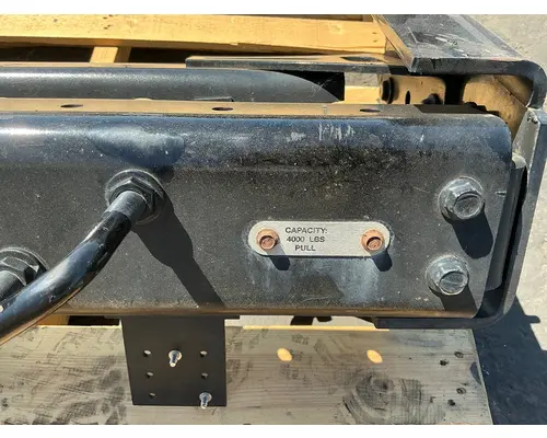 INTERNATIONAL LT625 Crossmember