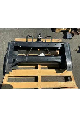 INTERNATIONAL LT625 Crossmember