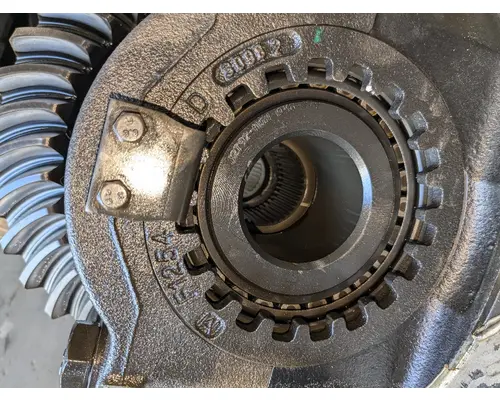 INTERNATIONAL LT625 Cutoff Assembly (Complete With Axles)