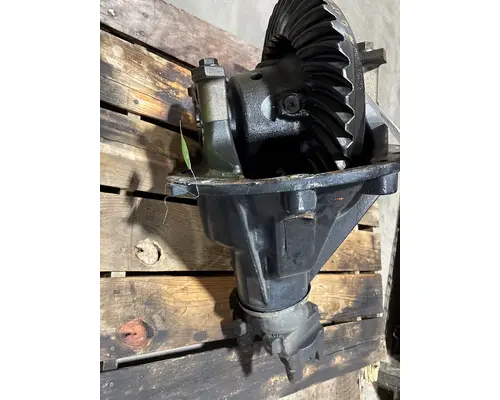 INTERNATIONAL LT625 Cutoff Assembly (Complete With Axles)