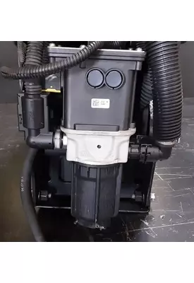 INTERNATIONAL LT625 DEF Pump