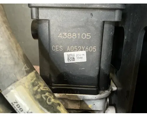 INTERNATIONAL LT625 DEF Pump