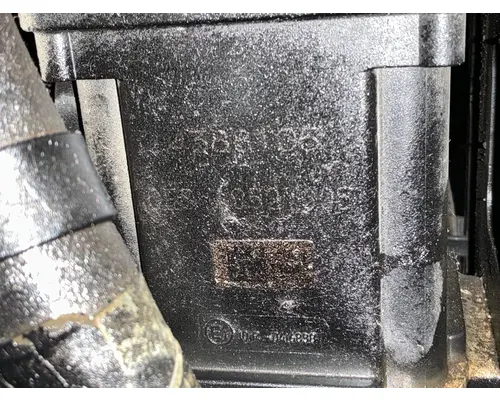 INTERNATIONAL LT625 DEF Pump