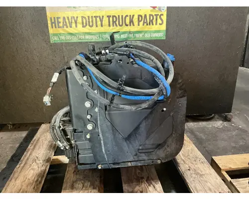 INTERNATIONAL LT625 DEF Tank