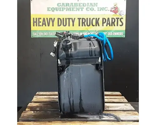 INTERNATIONAL LT625 DEF Tank