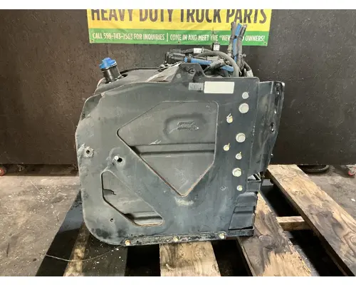 INTERNATIONAL LT625 DEF Tank