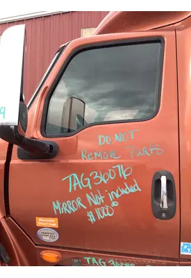 INTERNATIONAL LT625 DOOR-FRONT