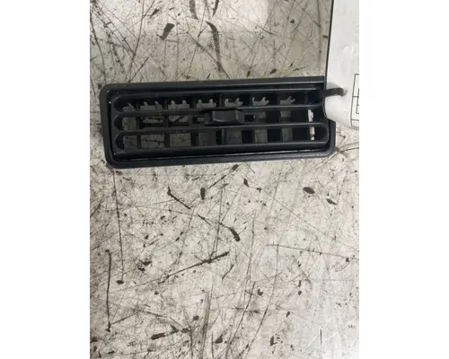 INTERNATIONAL LT625 Dash & Instruments