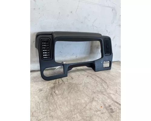 INTERNATIONAL LT625 Dash & Parts