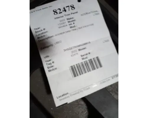 INTERNATIONAL LT625 Dash  Console Switch