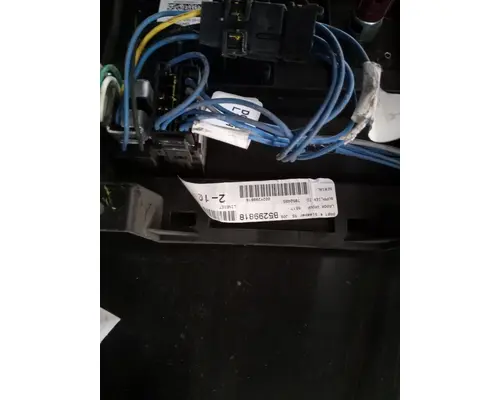 INTERNATIONAL LT625 Dash  Console Switch