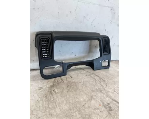 INTERNATIONAL LT625 Dash Assembly