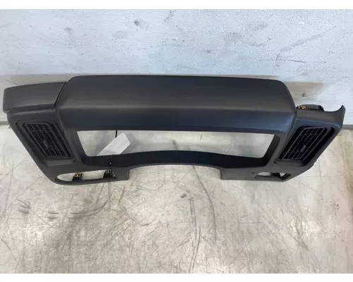 INTERNATIONAL LT625 Dash Assembly