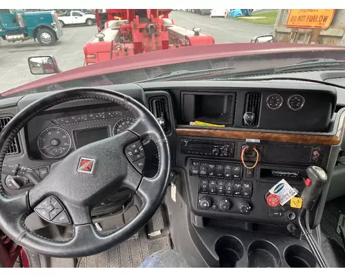 INTERNATIONAL LT625 Dash Assembly