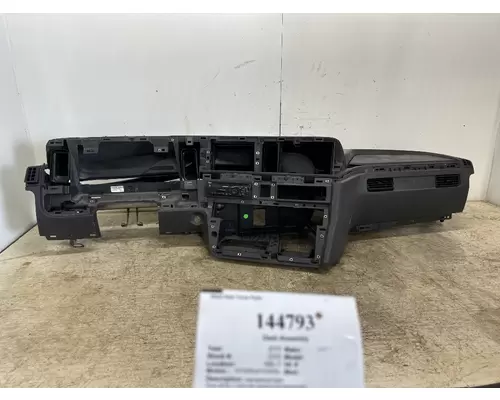 INTERNATIONAL LT625 Dash Assembly