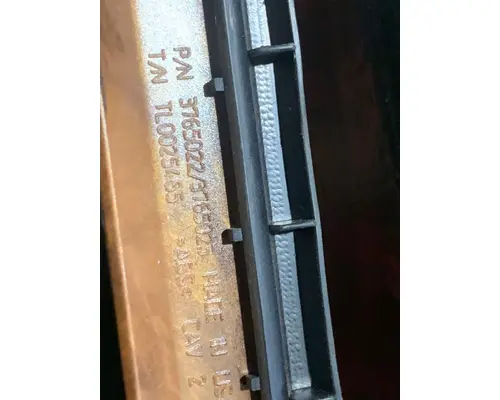 INTERNATIONAL LT625 Dash Panel