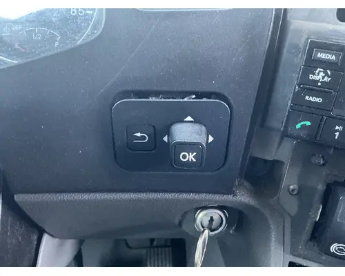 INTERNATIONAL LT625 Dash Panel