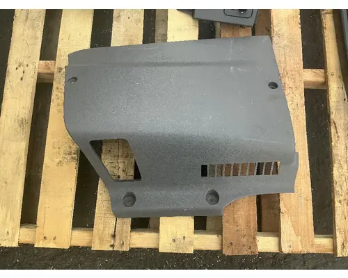 INTERNATIONAL LT625 Dash Panel