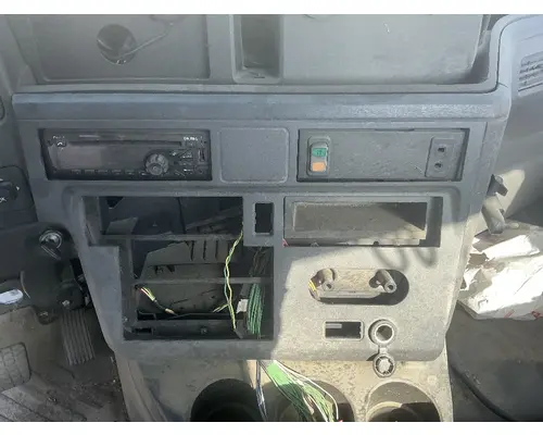 INTERNATIONAL LT625 Dash Panel