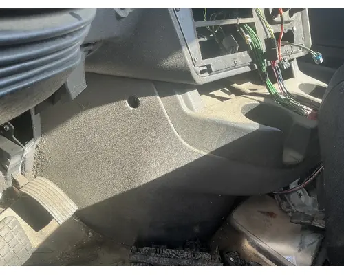 INTERNATIONAL LT625 Dash Panel