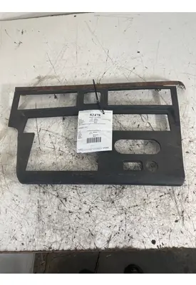 INTERNATIONAL LT625 Dash Panels