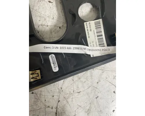 INTERNATIONAL LT625 Dash Panels