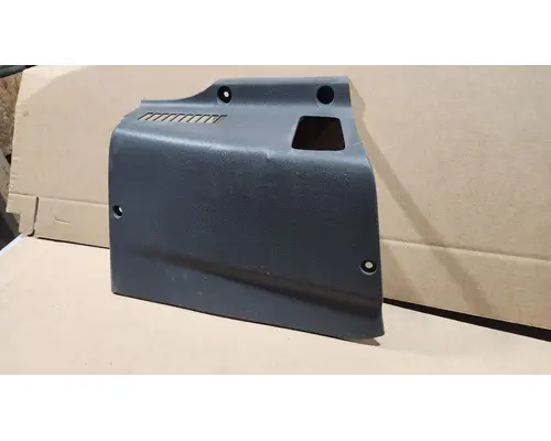 INTERNATIONAL LT625 Dash Trim Panel 122