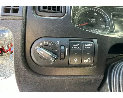 INTERNATIONAL LT625 DashConsole Switch
