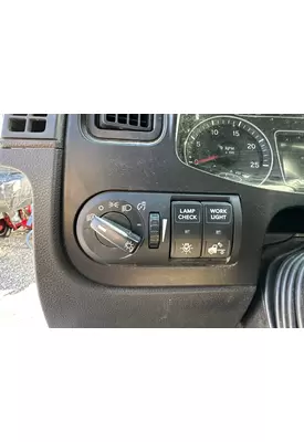 INTERNATIONAL LT625 Dash/Console Switch
