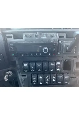 INTERNATIONAL LT625 Dash/Console Switch