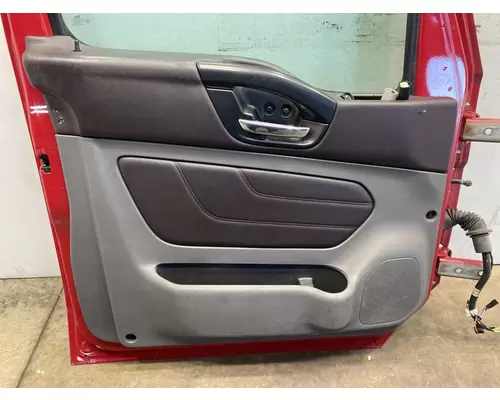 INTERNATIONAL LT625 Door Assembly, Front