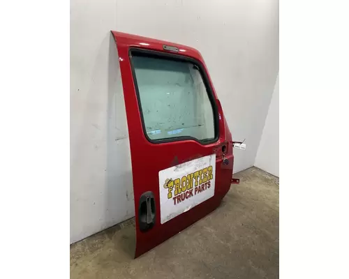 INTERNATIONAL LT625 Door Assembly, Front