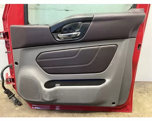 INTERNATIONAL LT625 Door Assembly, Front