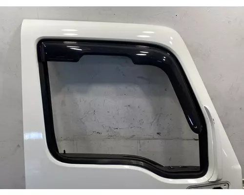 INTERNATIONAL LT625 Door Assembly, Front
