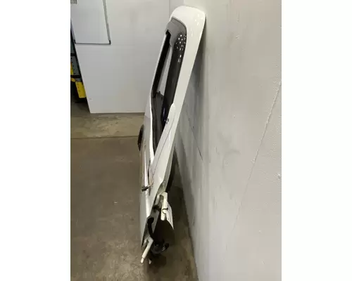 INTERNATIONAL LT625 Door Assembly, Front