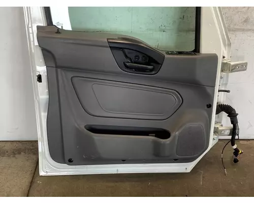 INTERNATIONAL LT625 Door Assembly, Front