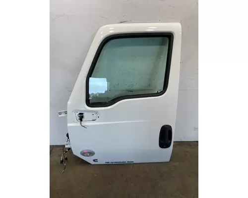 INTERNATIONAL LT625 Door Assembly, Front