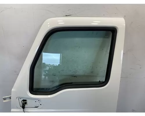 INTERNATIONAL LT625 Door Assembly, Front