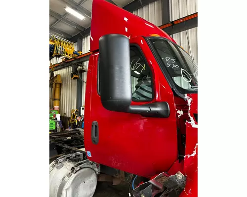 INTERNATIONAL LT625 Door Assembly, Front