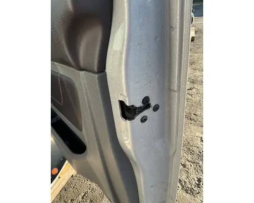 INTERNATIONAL LT625 Door Assembly, Front